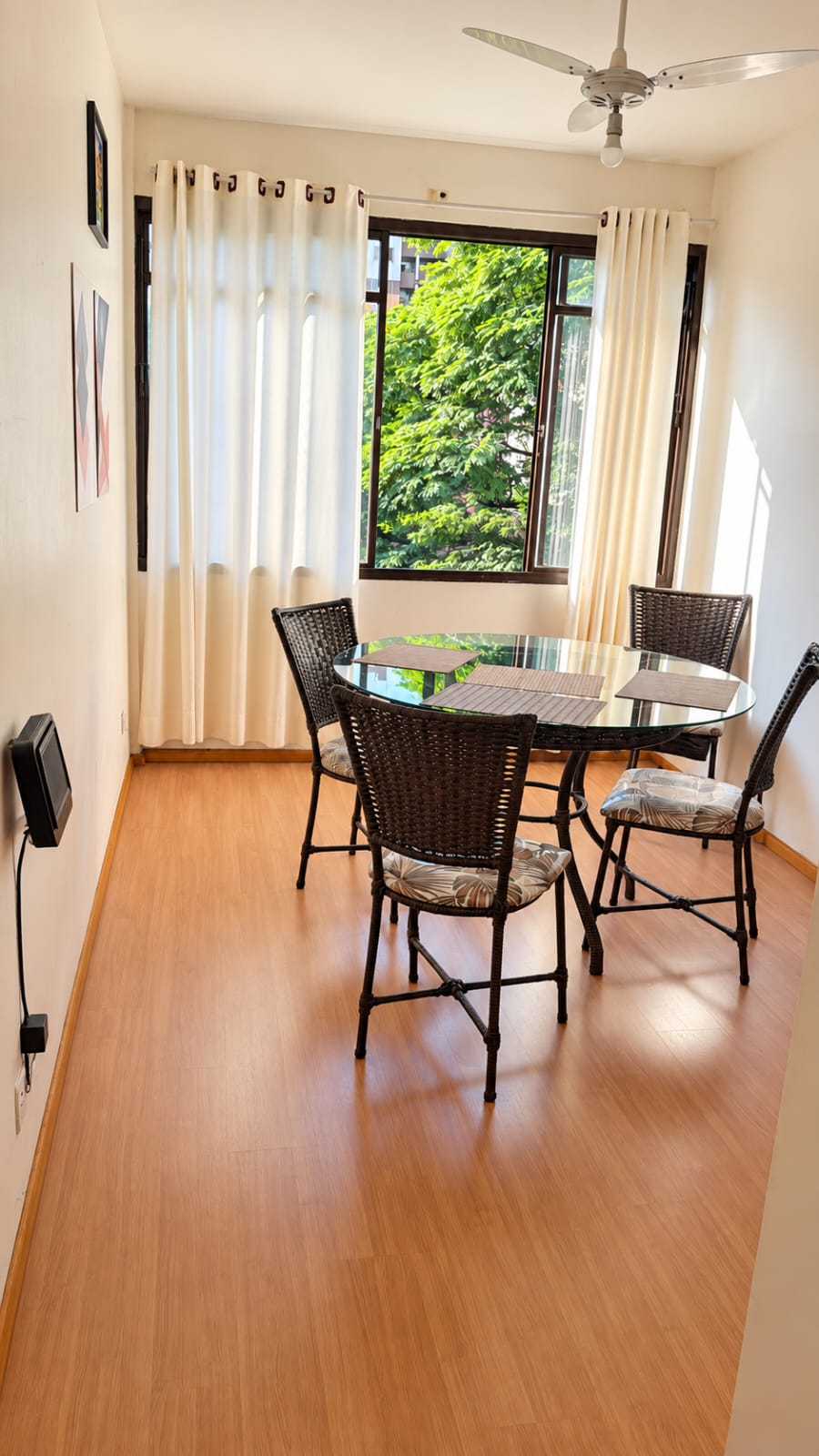 Apartamento com 3 Quartos, 50 m² e 1 Vaga na Zona 07 - Maringá/PR