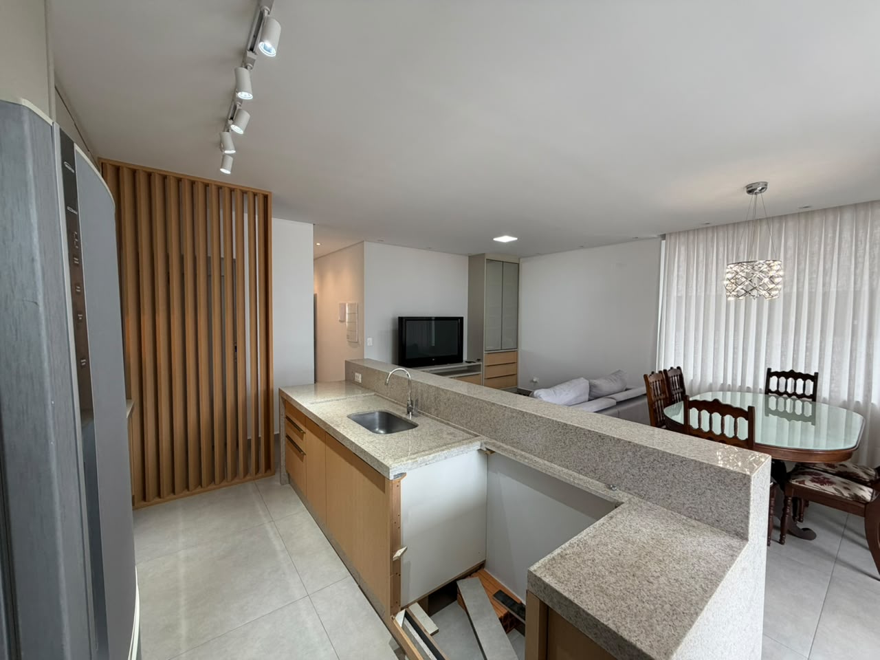 Apartamento com 3 Quartos, 116m² e 2 Vagas na Zona 07 - Maringá/PR