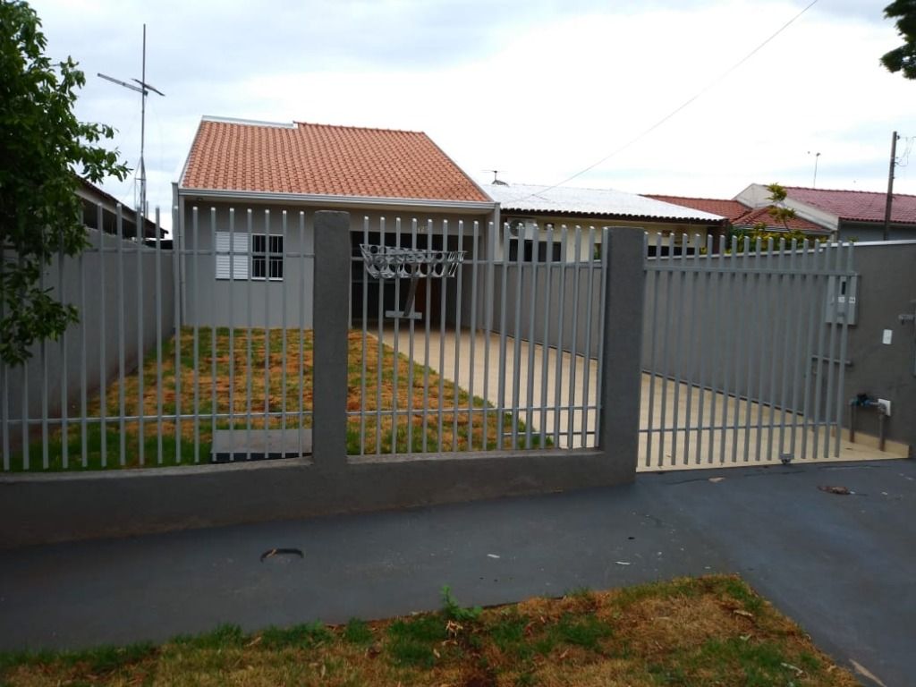 Casa com 3 Quartos, 97 m² - Parque Residencial Quebec, Maringá/PR