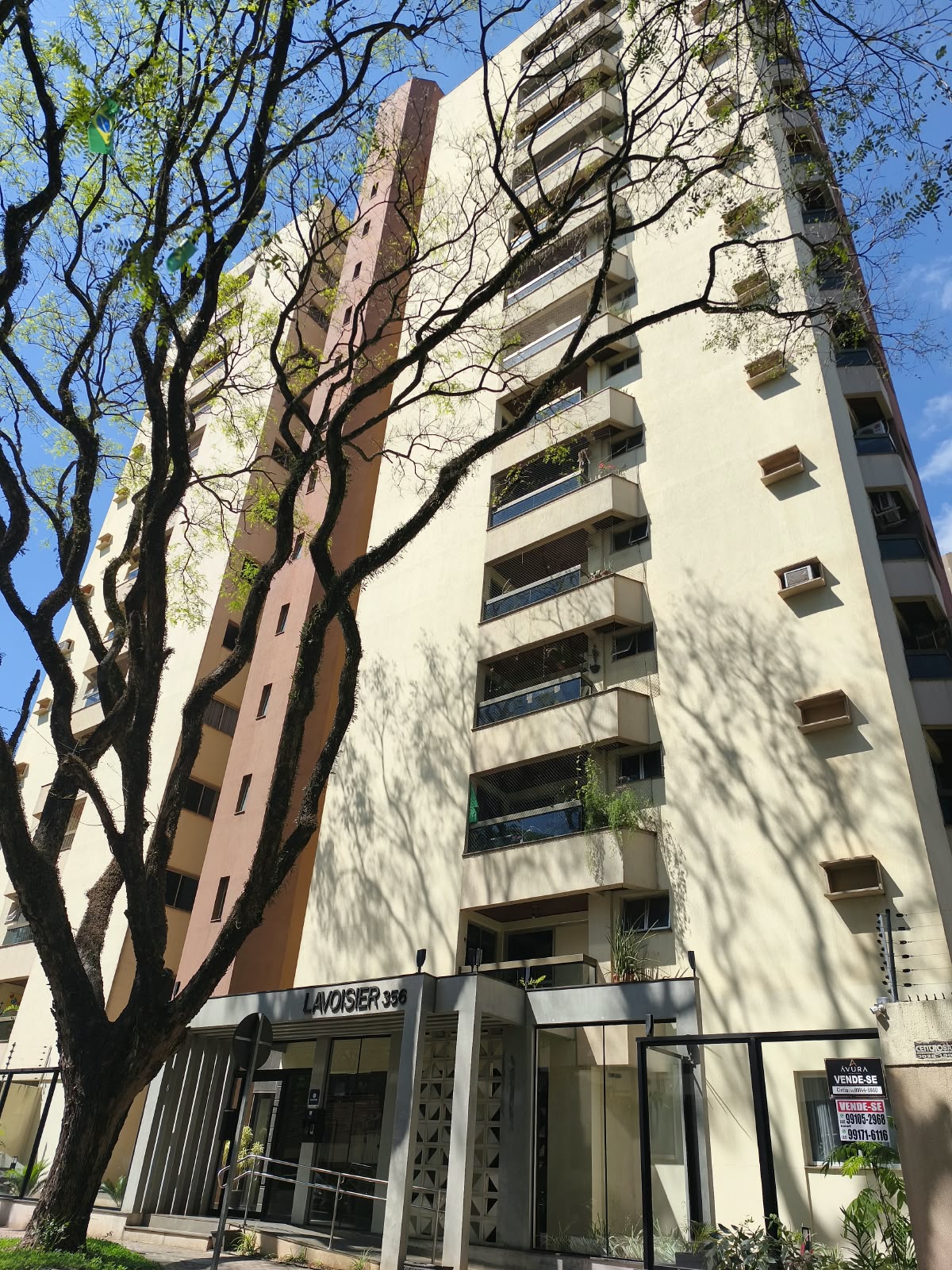 LINDO APARTAMENTO PROX. AO MUFFATO DA AV. JOÃO PAULINO 115 M2,   4 QUARTOS, SENDO 1 SUÍTE COM SACADA E BANHEIRA DE HIDRO