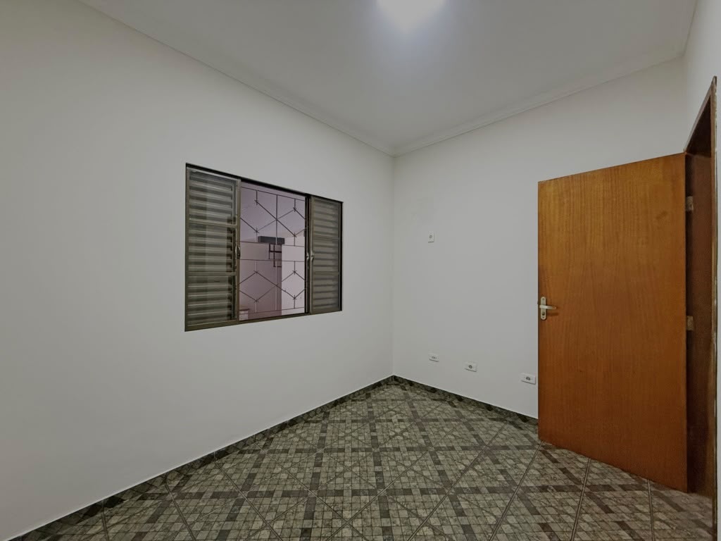 🏡 CASA PARA LOCAÇÃO | 1 SUÍTE + 2 QUARTOS, CHURRASQUEIRA E 3 VAGAS NA VILA ESPERANÇA ✨