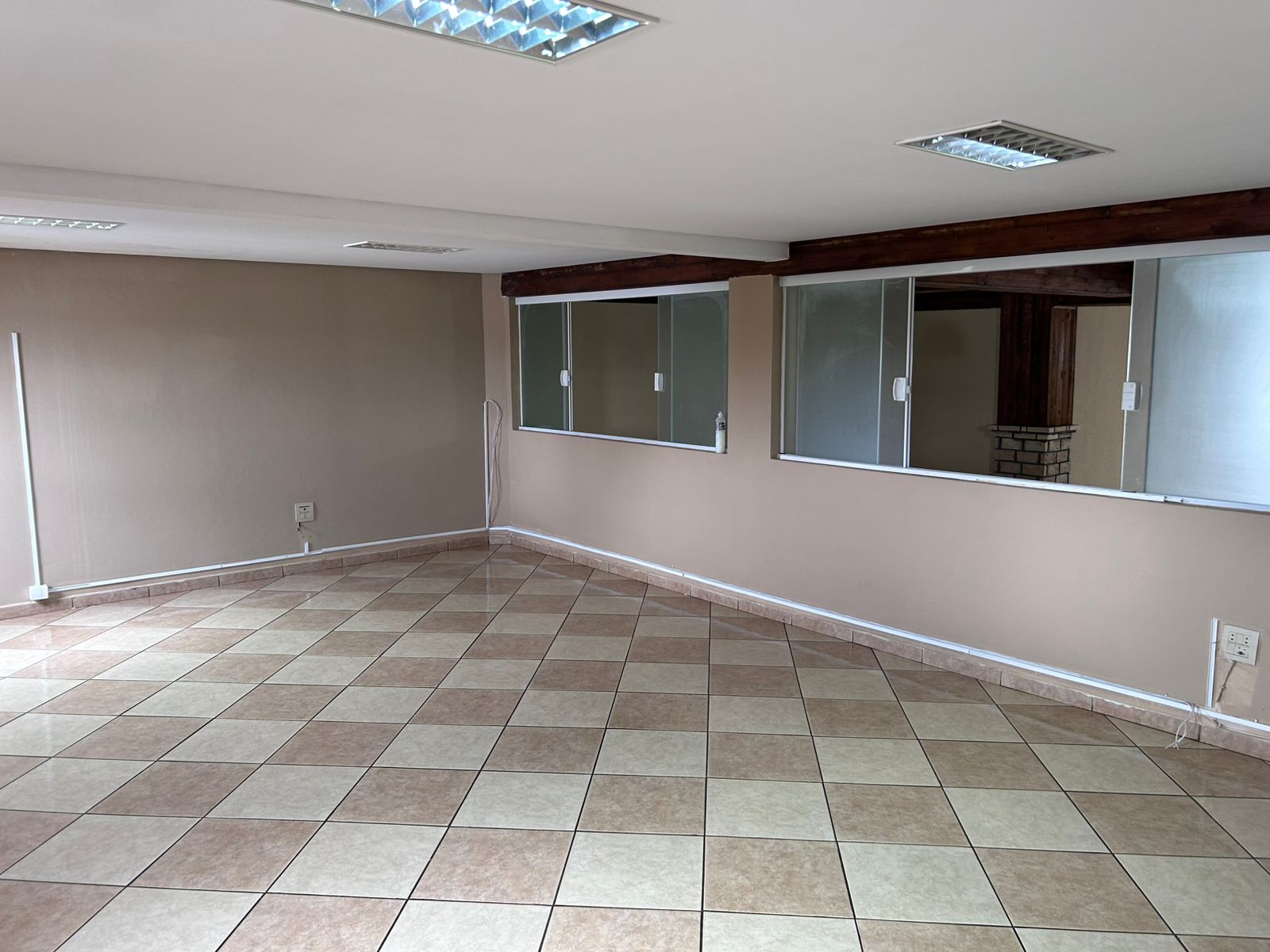 Seu próximo negócio pode começar em um ponto pronto para receber você!