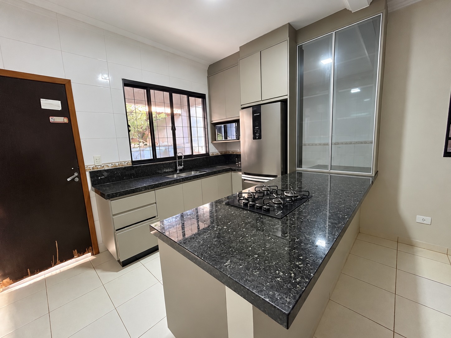 Excelente casa para locação com 3 quartos no Jardim Novo Oasis