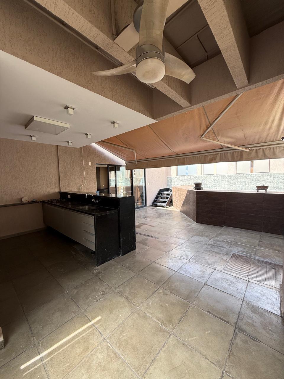 Cobertura Duplex Ed. Solar Saint Onoré com 4 Quartos e 220 m² para locação - Centro, Londrina/PR