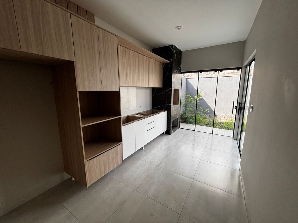 Casa com 3 Quartos, 120 m² e 2 Vagas - Jardim Everest, Maringá/PR