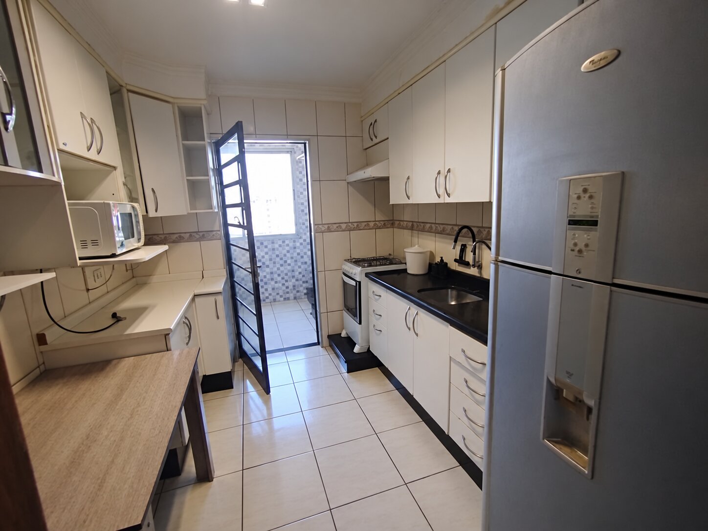 🏡 APARTAMENTO MOBILIADO PARA LOCAÇÃO | 3 QUARTOS E 2 VAGAS NA ZONA 07 ✨