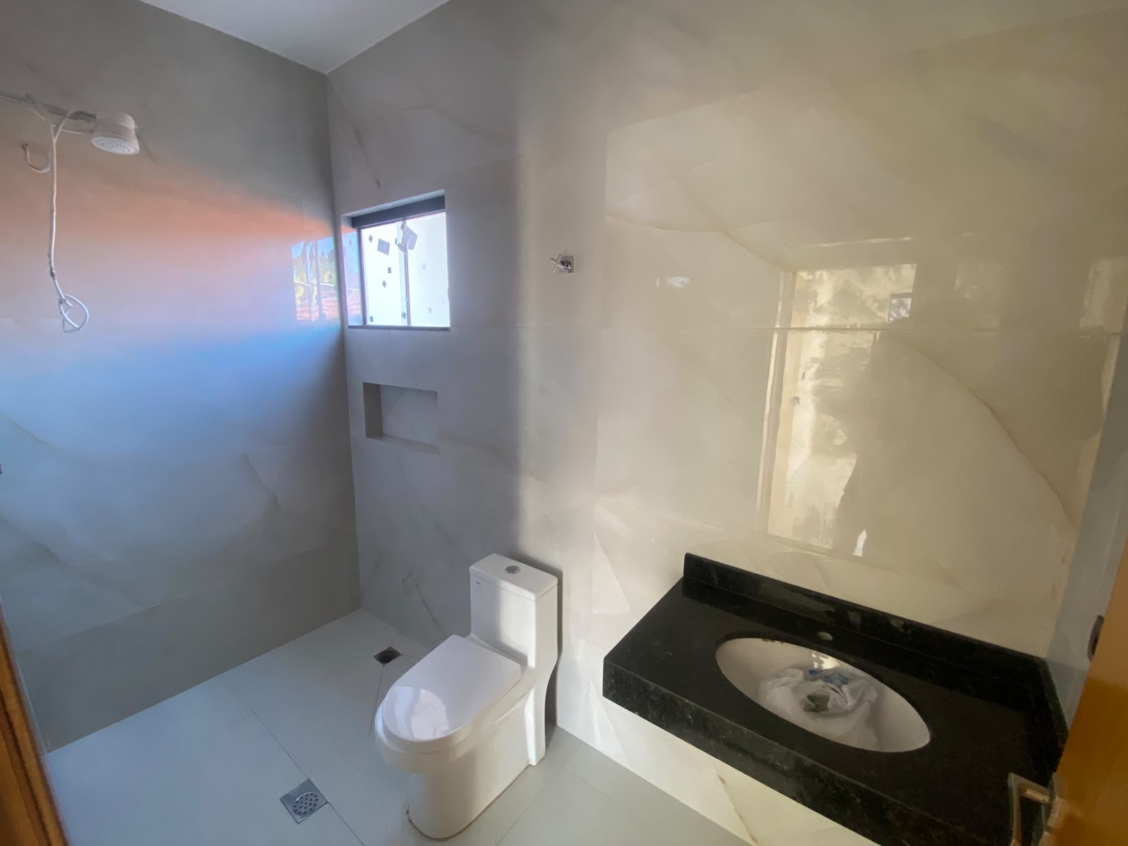 Sobrado com 4 Quartos e 130 m² no Jardim Montreal - Maringá/PR