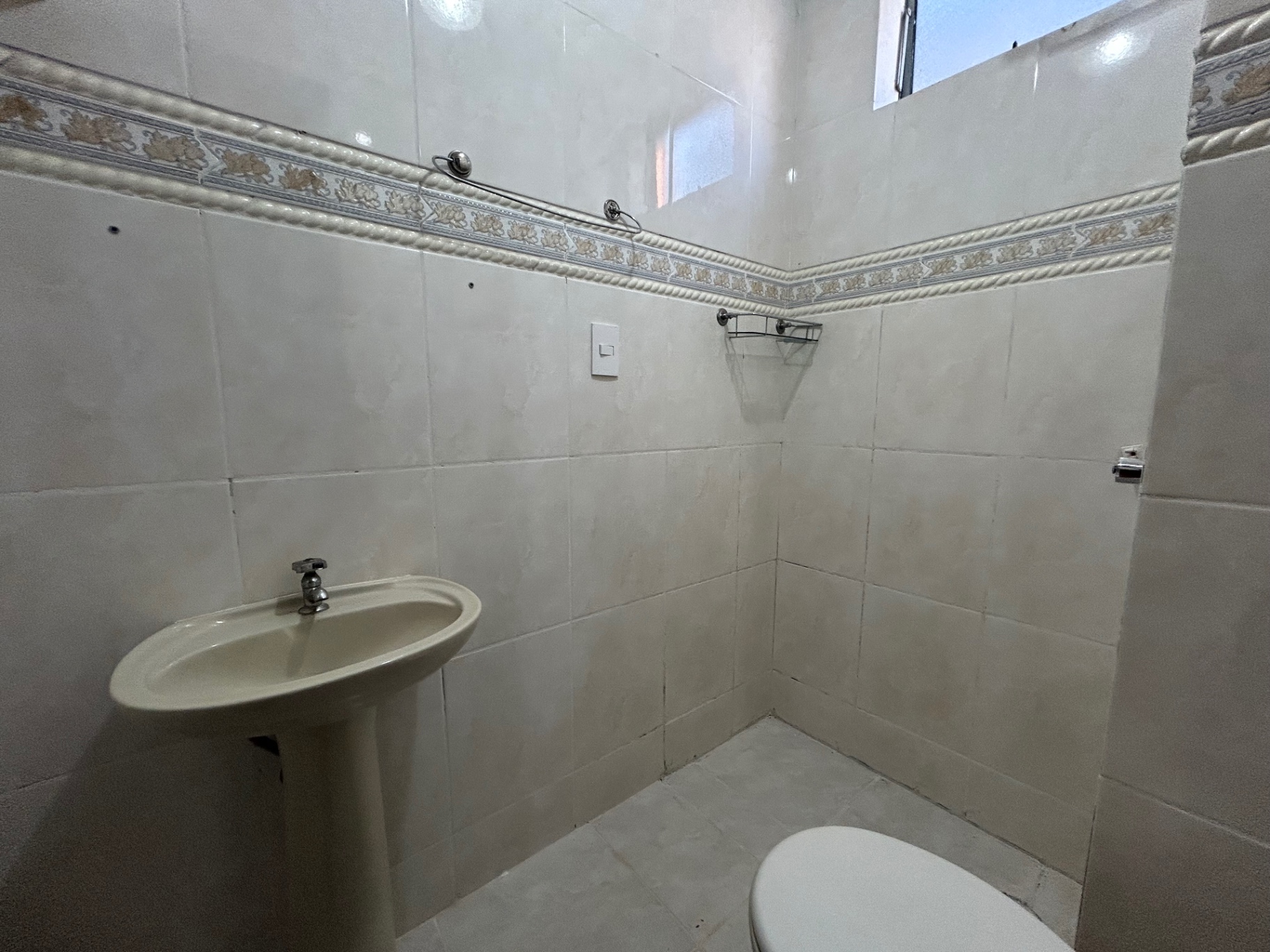 Apartamento com 3 Quartos e 120 m² na Zona 07 - Maringá/PR