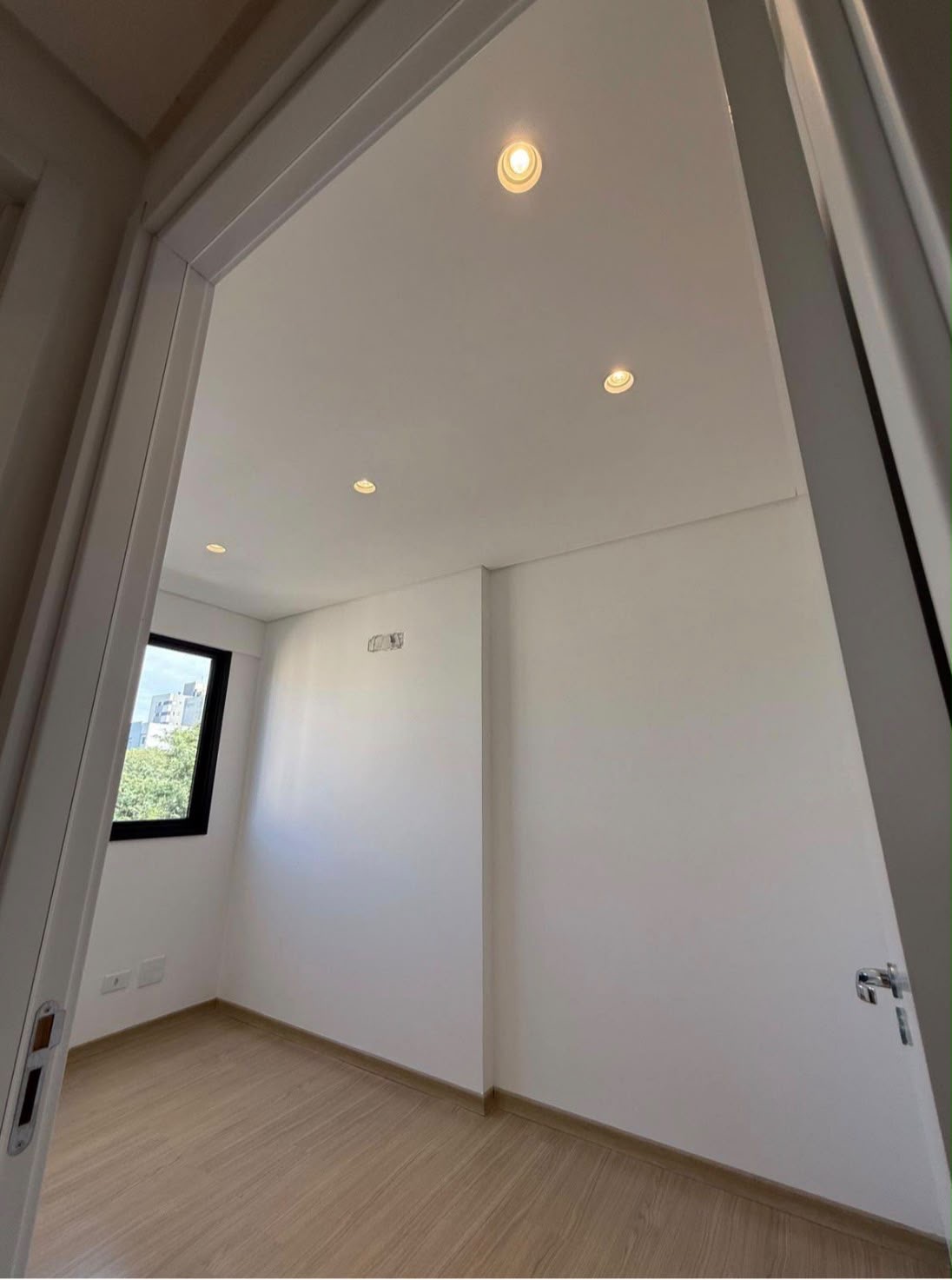 Apartamento com 2 Quartos e 70 m² na Zona 07 - Maringá/PR