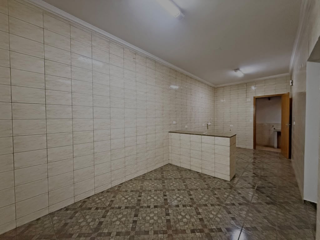 🏡 CASA PARA LOCAÇÃO | 1 SUÍTE + 2 QUARTOS, CHURRASQUEIRA E 3 VAGAS NA VILA ESPERANÇA ✨