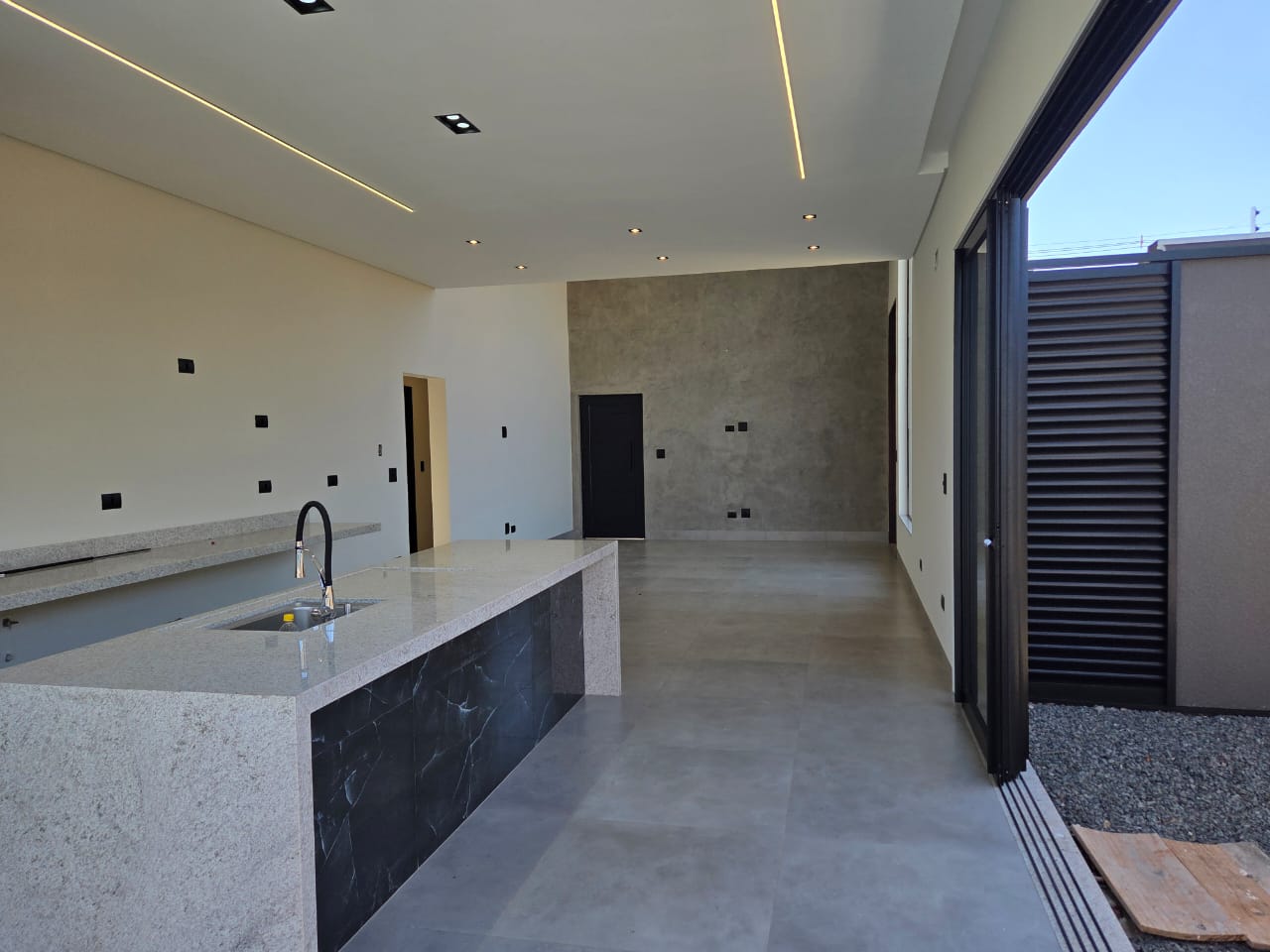 Excelente casa para locação/ venda  com 3 Suítes, 206 m² - Jardim Espanha, Maringá/PR