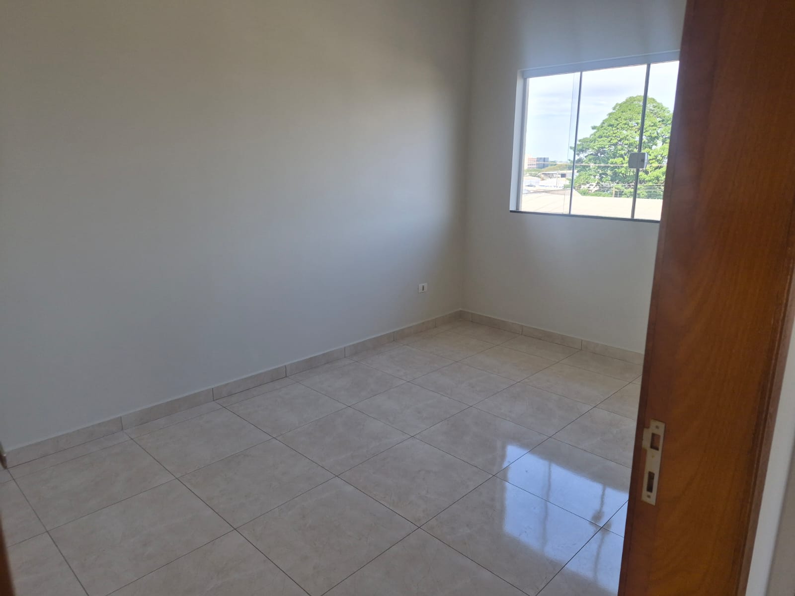 Apartamento com 2 Quartos e 120m² no Jardim Independência II, Sarandi/PR
