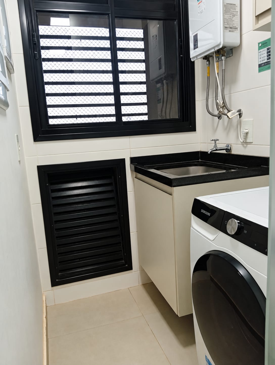 **Studio mobiliado no Connect Studios: conforto, praticidade e lazer completo!**