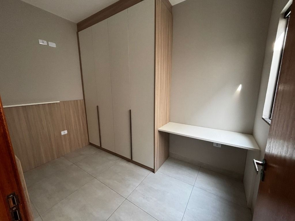 Casa com 3 Quartos, 120 m² e 2 Vagas - Jardim Everest, Maringá/PR