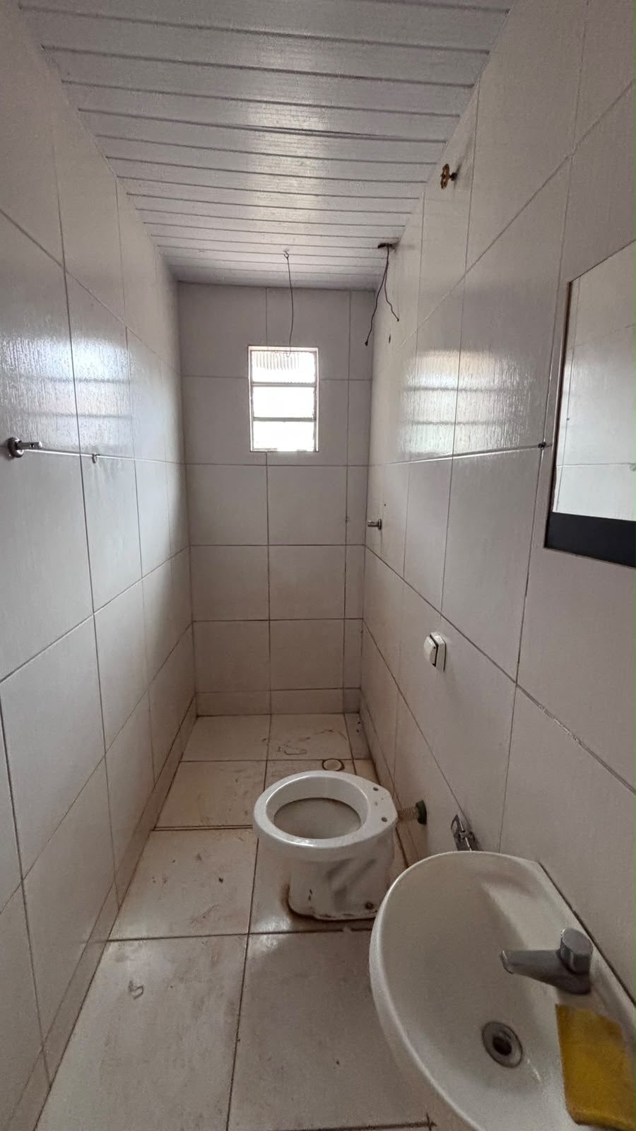 Casa à Venda com 2 Quartos, 80m² - Parque Residencial Tuiuti - Maringá/PR