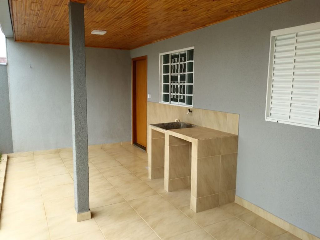 Casa com 3 Quartos, 97 m² - Parque Residencial Quebec, Maringá/PR