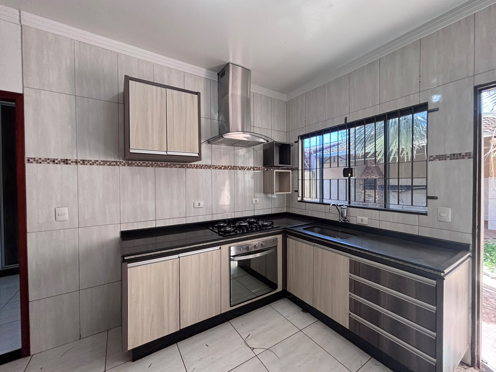 Casa com 3 Quartos e 2 Vagas, 100 m² - Parque Ouro Verde, Mandaguaçu/PR