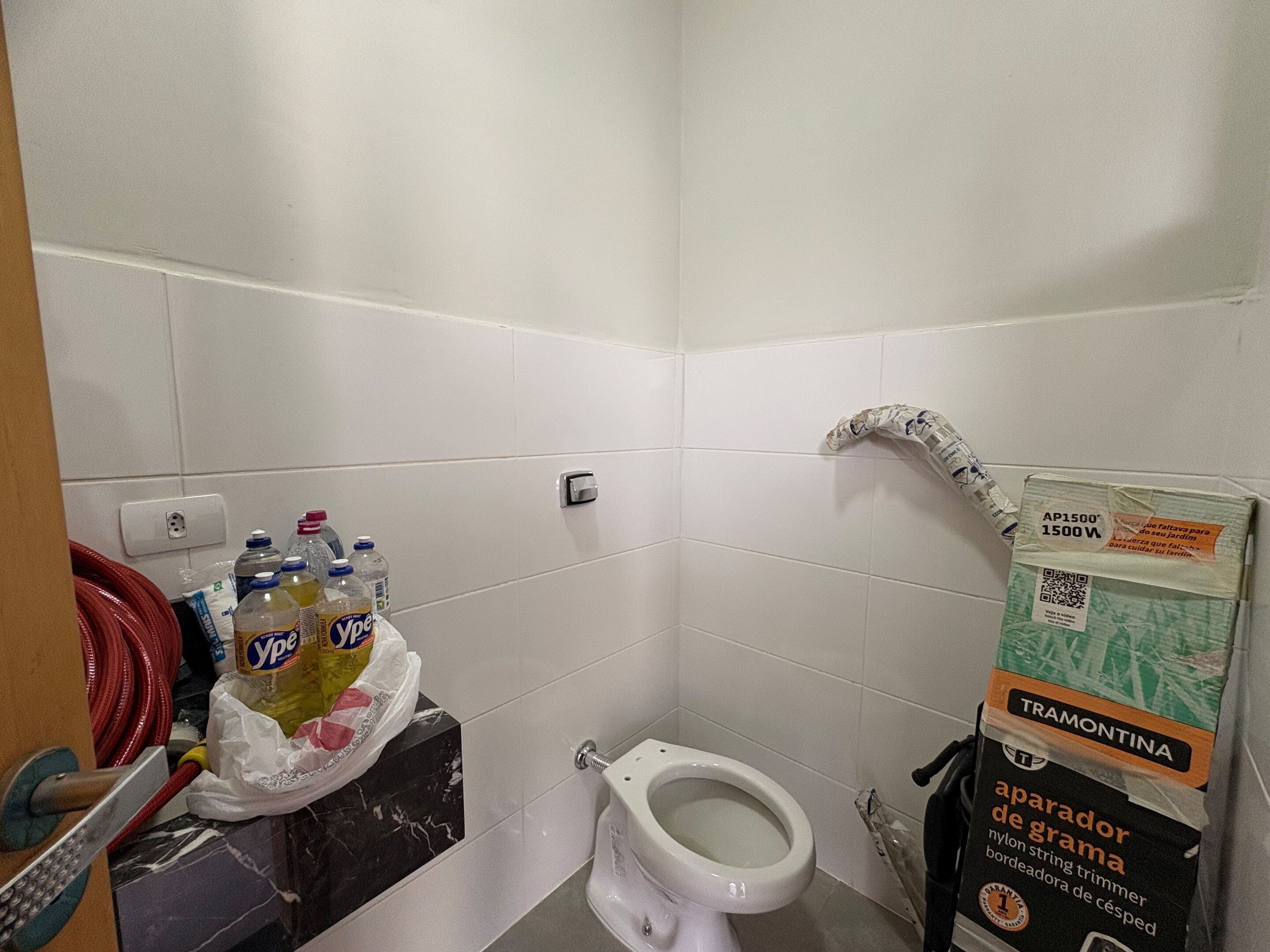 Casa para Venda com 1 suíte + 2 quartos  em Maringá-Pr