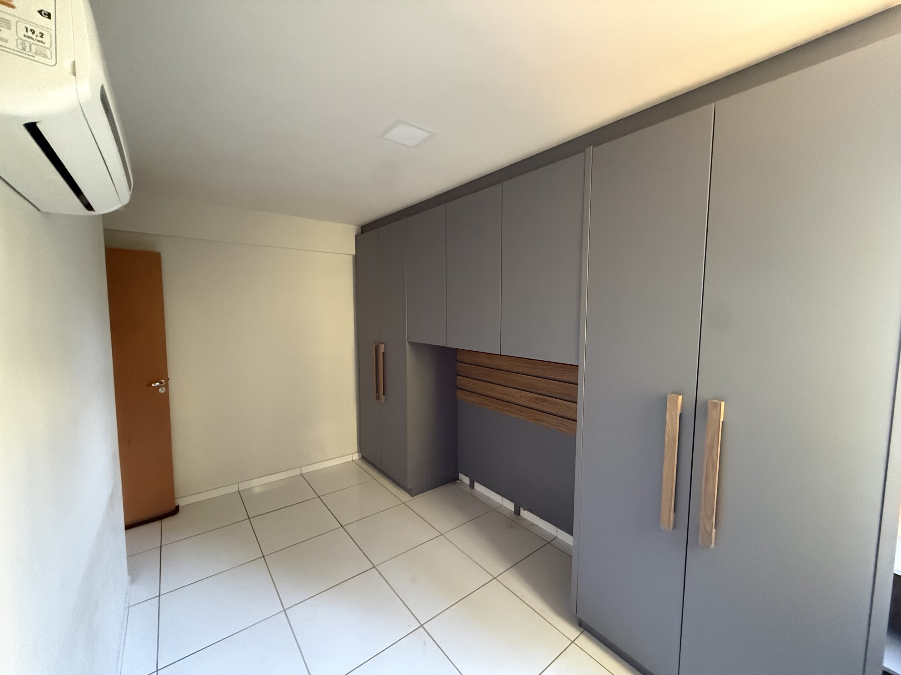 Apartamento com 2 Quartos e 50 m² no Jardim Alvorada em Maringá/PR
