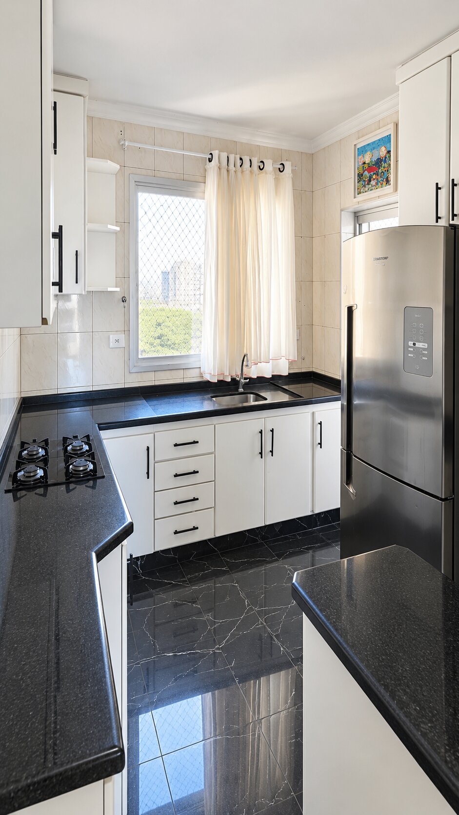 LINDO APARTAMENTO PROX. AO MUFFATO DA AV. JOÃO PAULINO 115 M2,   4 QUARTOS, SENDO 1 SUÍTE COM SACADA E BANHEIRA DE HIDRO