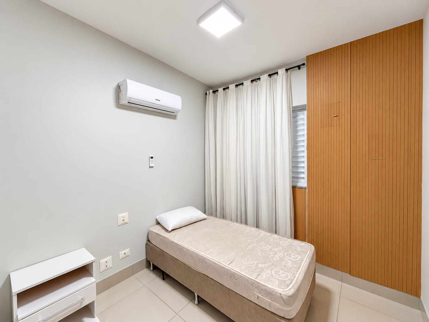 Excelente apartamento com 3 Quartos e 78m² para alugar na Zona 01 - Maringá/PR