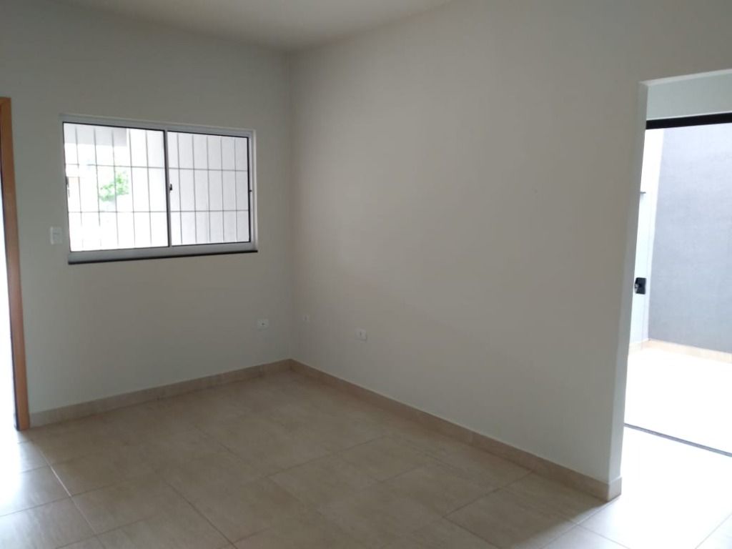 Casa com 3 Quartos, 97 m² - Parque Residencial Quebec, Maringá/PR