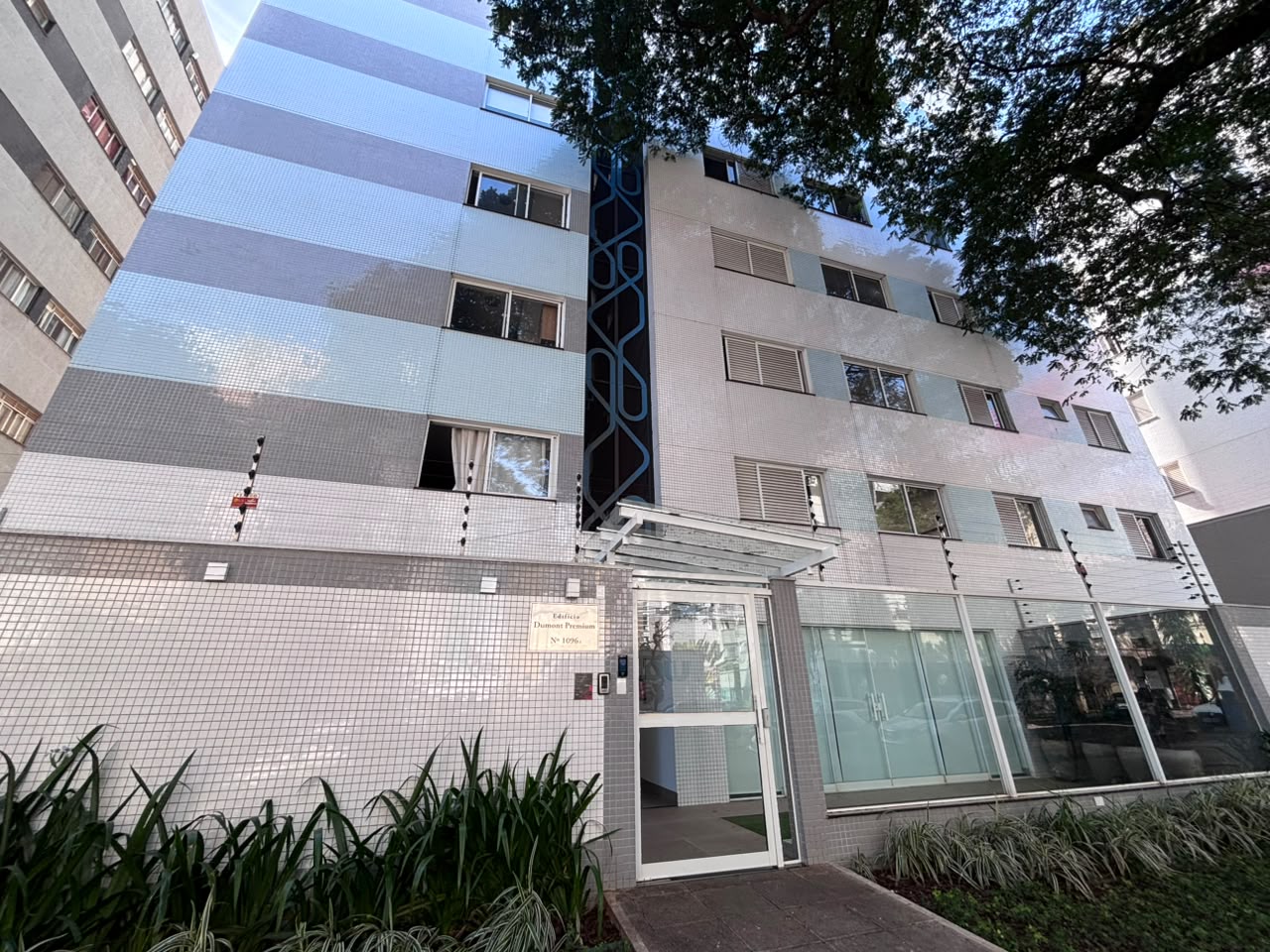 Apartamento com 2 Quartos e 48m² na Zona 03 - Maringá/PR