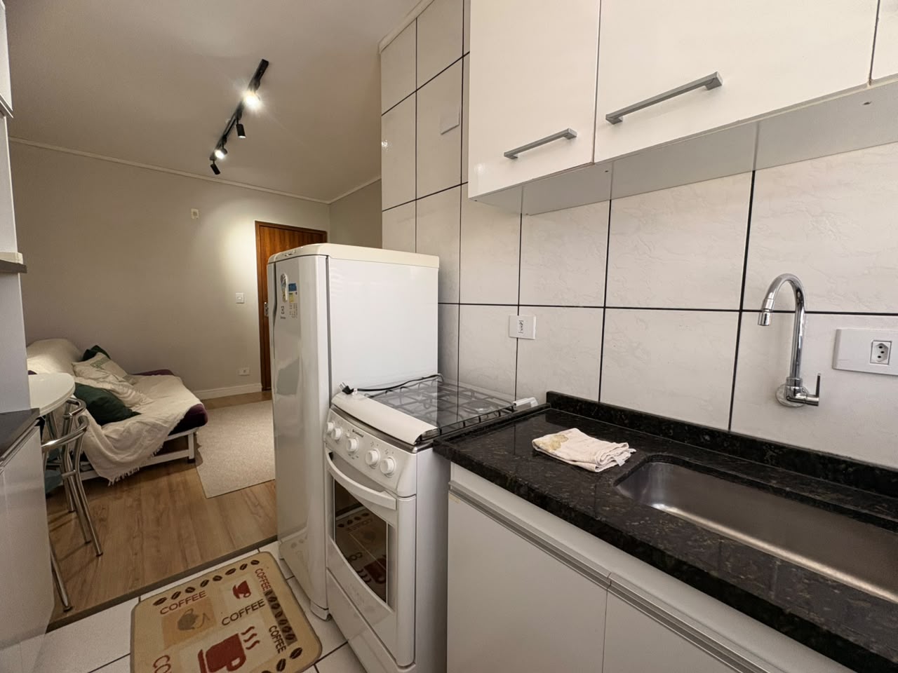 Apartamento Mobiliado para Locação Próximo à Unicesumar em Maringá/PR