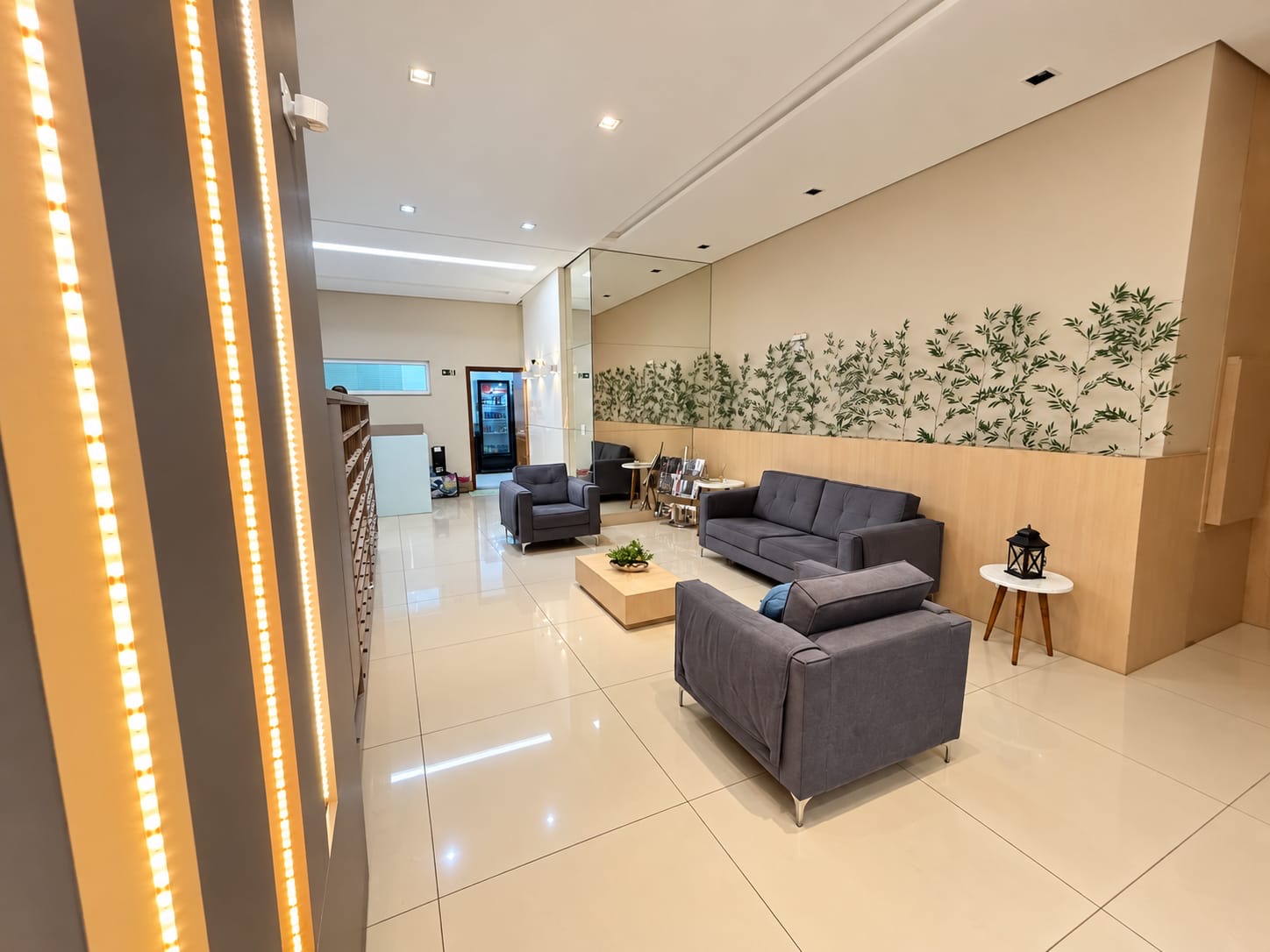 Excelente apartamento com 3 Quartos e 78m² para alugar na Zona 01 - Maringá/PR