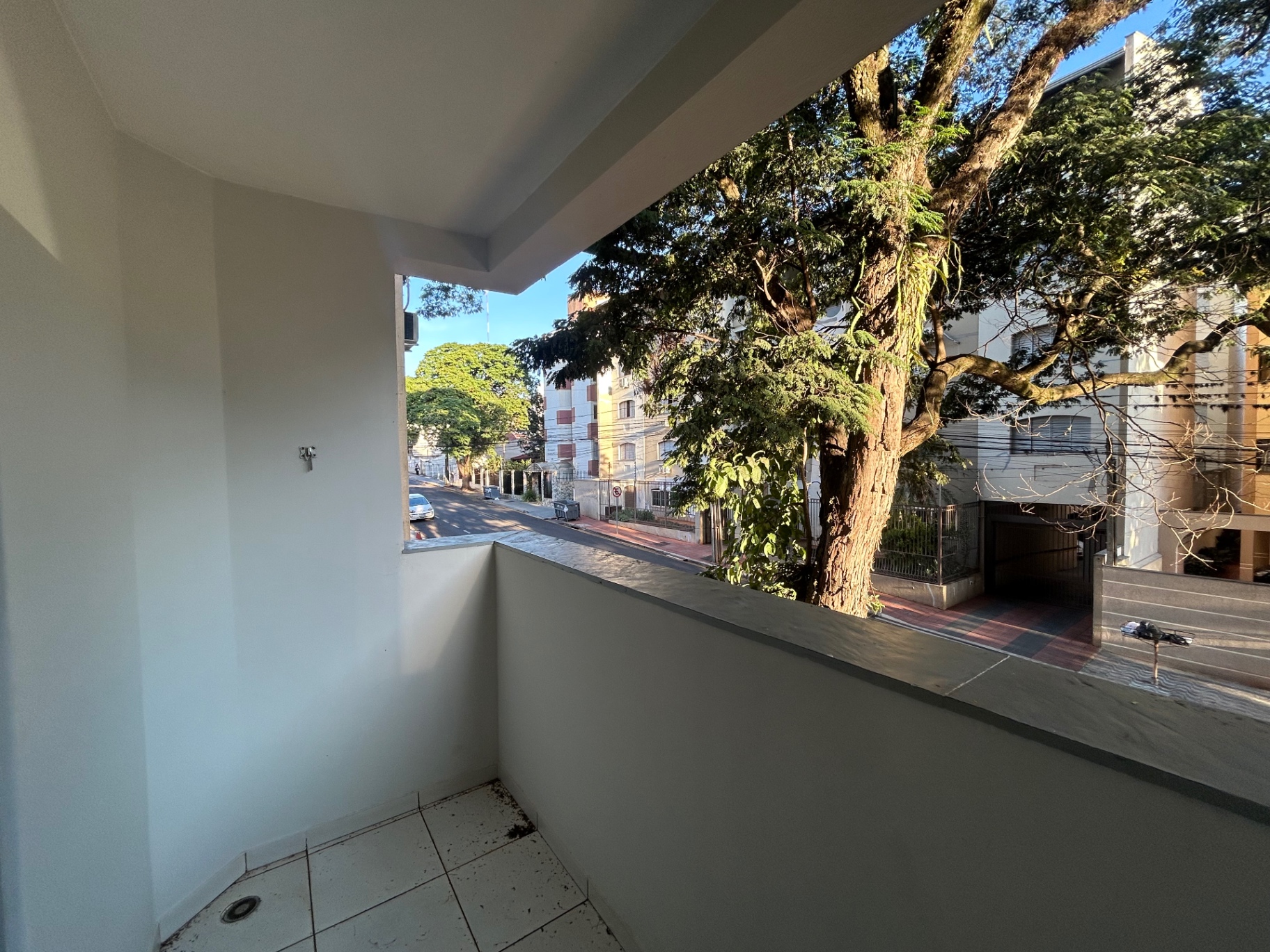 Apartamento com 3 Quartos e 120 m² na Zona 07 - Maringá/PR