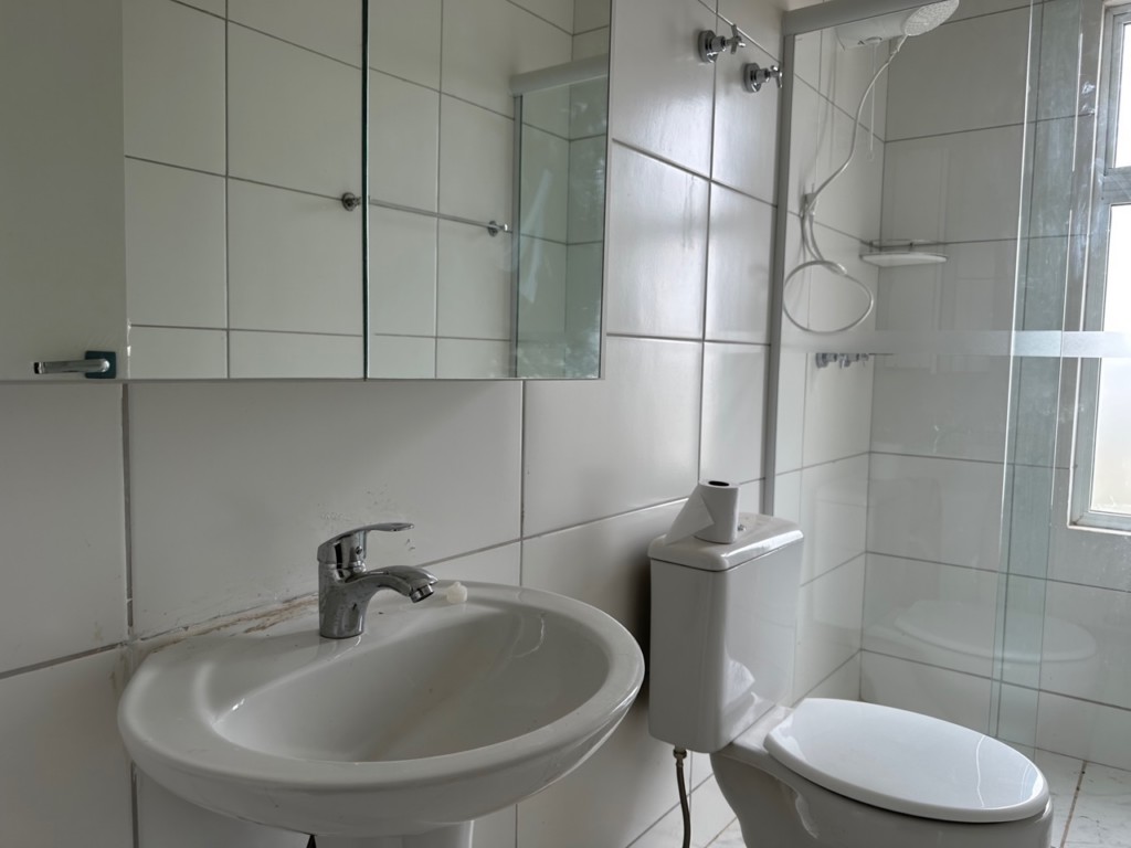 Apartamento com 2 Quartos, 63 m² e 1 Vaga na Zona 05 - Maringá/PR