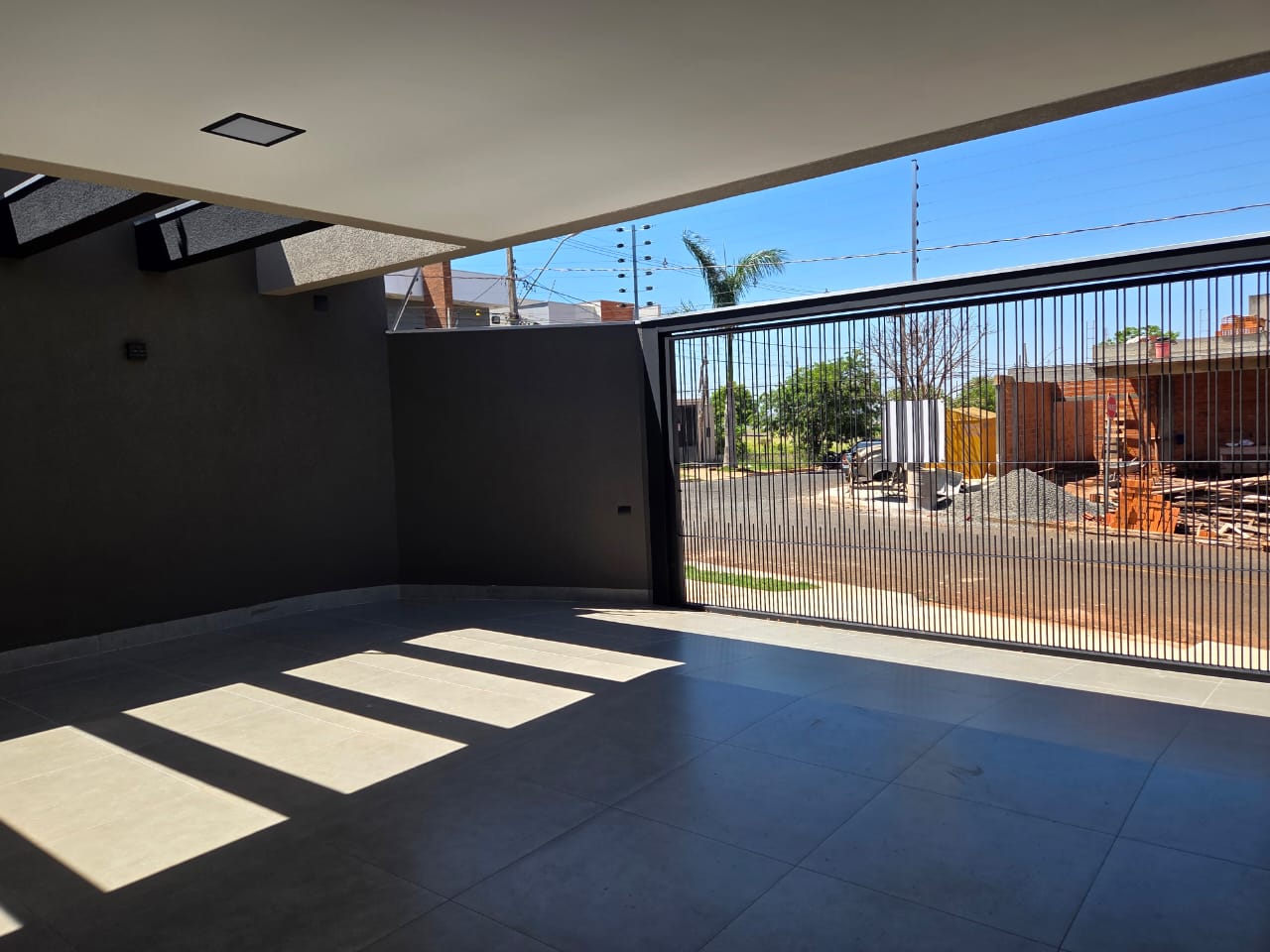 Excelente casa para locação/ venda  com 3 Suítes, 206 m² - Jardim Espanha, Maringá/PR