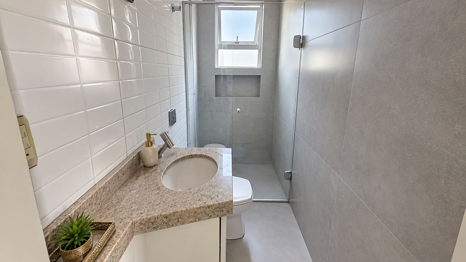 Apartamento com 2 Quartos, 47,23 m²  na Vila Bosque - Maringá/PR