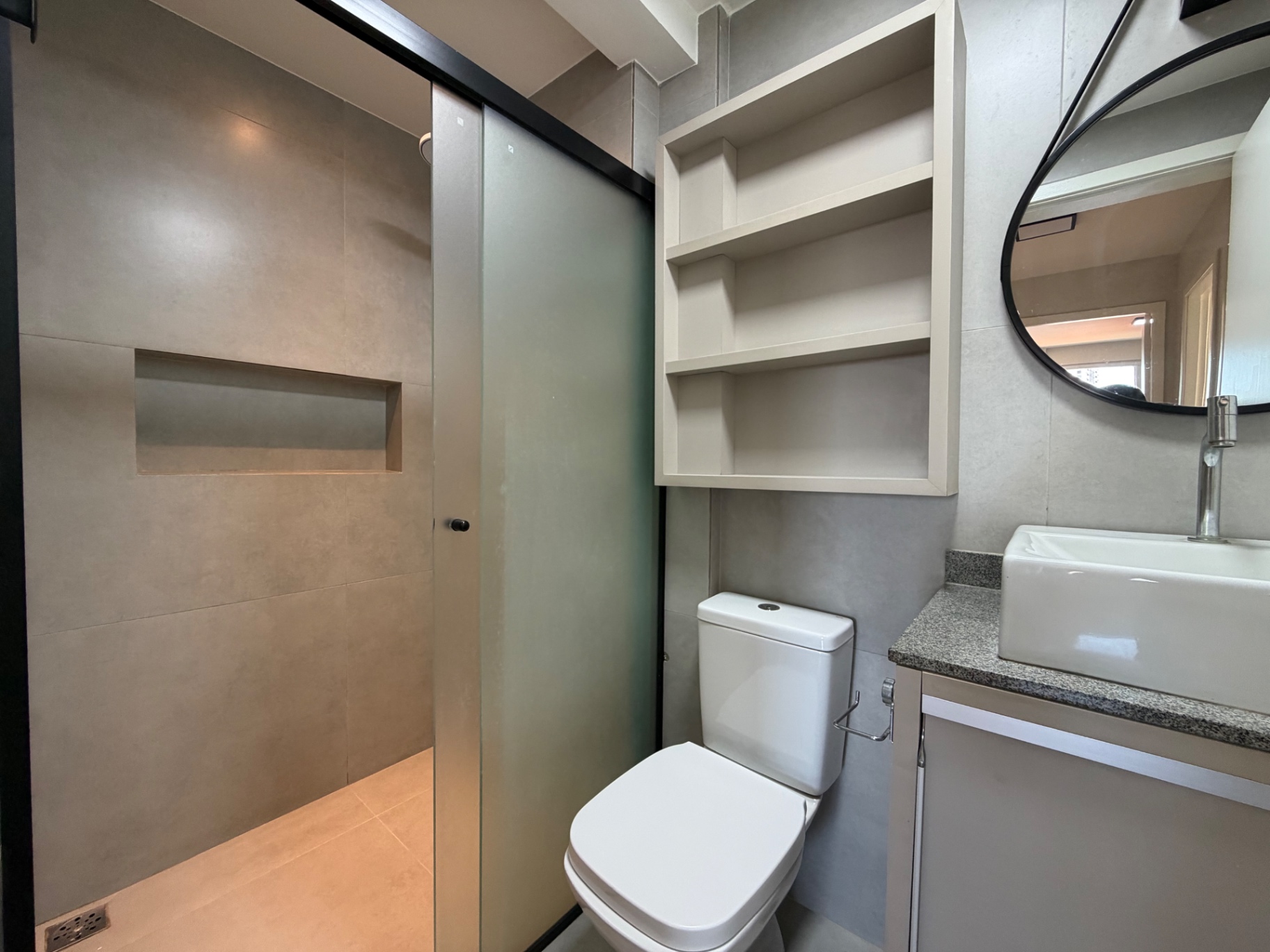 Apartamento com 3 Quartos e 80 m² na Zona 02 em Maringá/PR - 2 Vagas