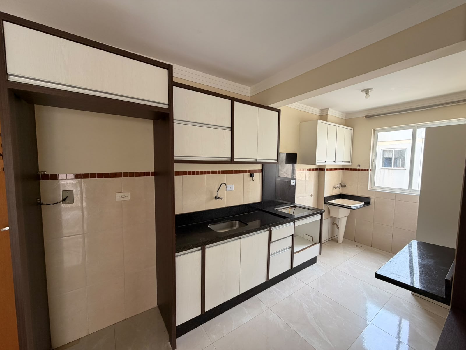 Apartamento com 2 Quartos e 46 m² para Alugar - Marialva/PR