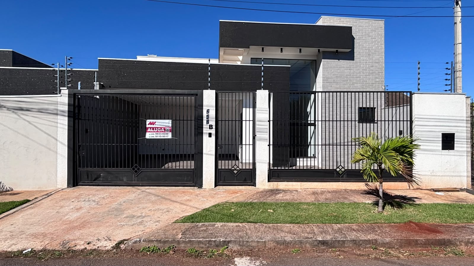 Casa com 3 dormitórios para alugar, 140 m² por R$ 5.000,00/mês - Parque Avenida - Maringá/PR