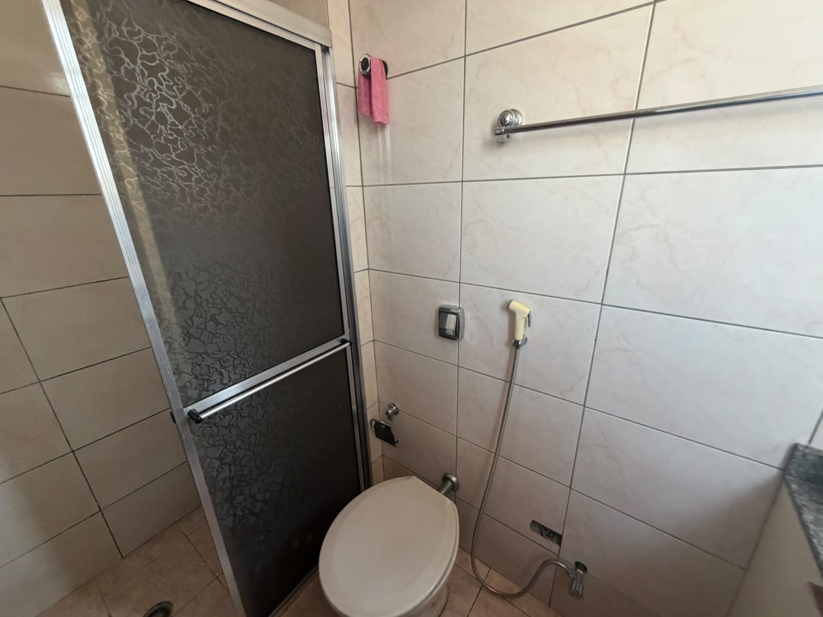 Apartamento com 2 Quartos, 90 m² na Zona 07 - Maringá/PR