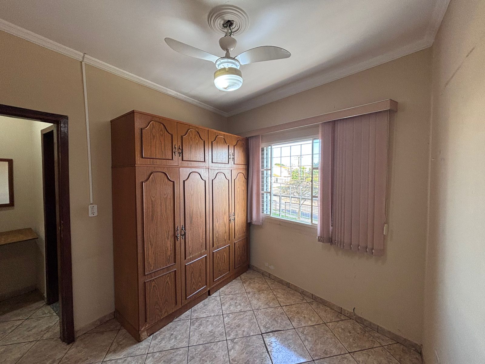 Apartamento com 3 Quartos, 130 m² no Parque Residencial Tuiuti - Maringá/PR