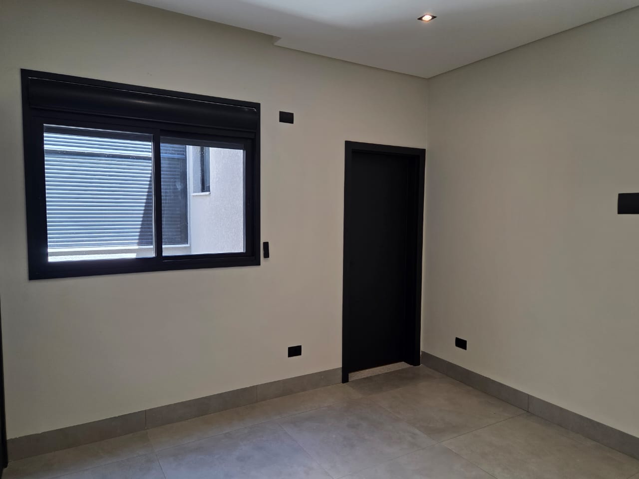 Excelente casa para locação/ venda  com 3 Suítes, 206 m² - Jardim Espanha, Maringá/PR