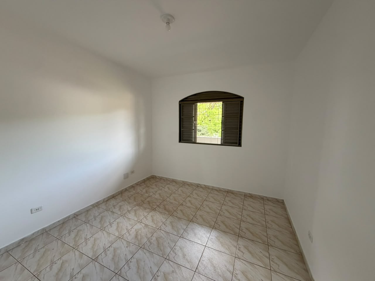 Apartamento com 3 Quartos e 80 m² - Vila Morangueira, Maringá/PR