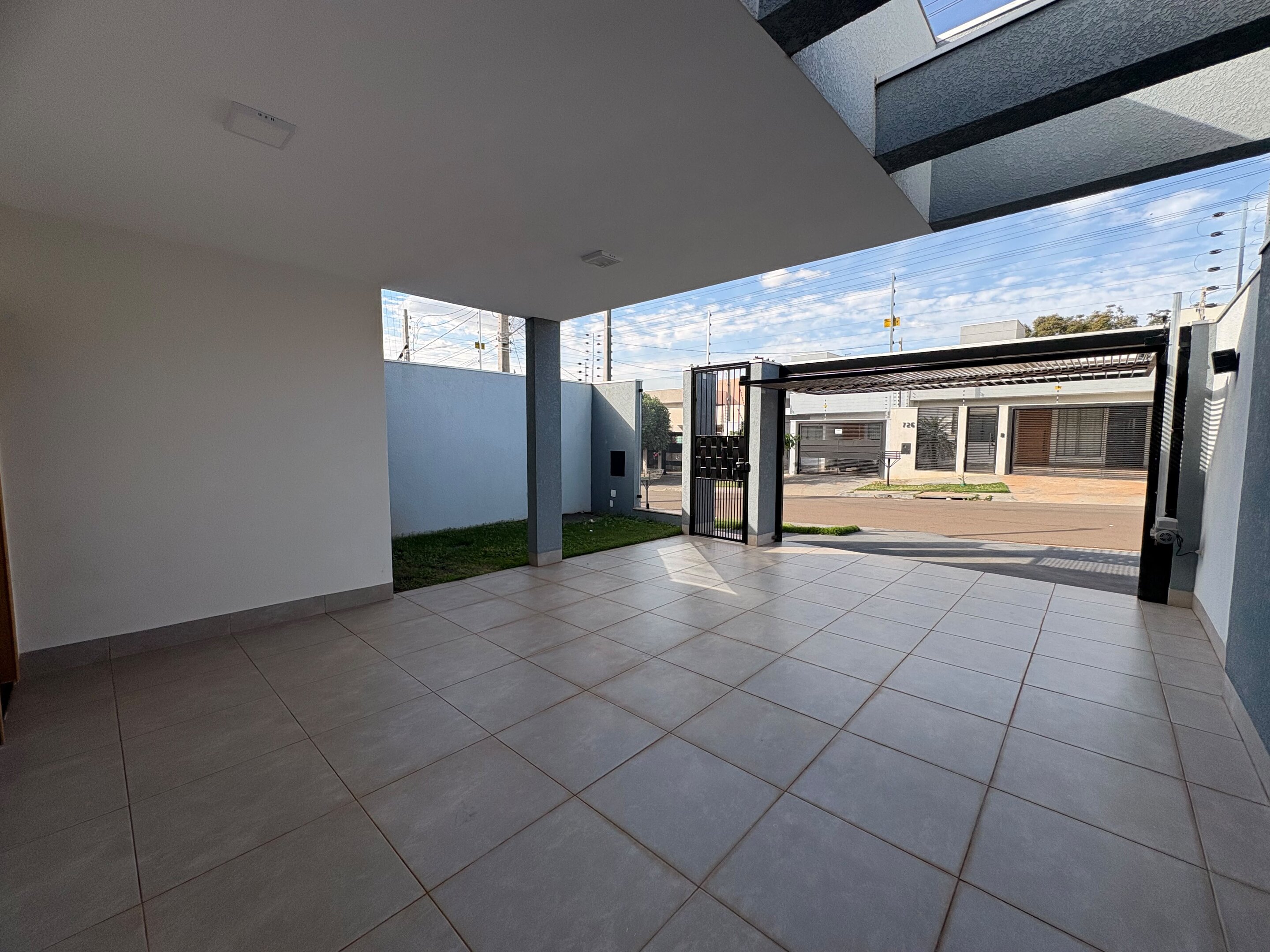 Casa para Venda com 1 suíte + 2 quartos  em Maringá-Pr
