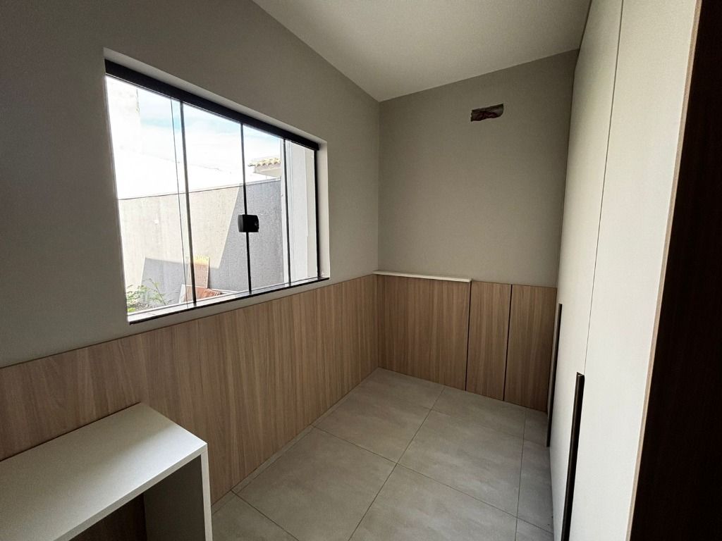 Casa com 3 Quartos, 120 m² e 2 Vagas - Jardim Everest, Maringá/PR