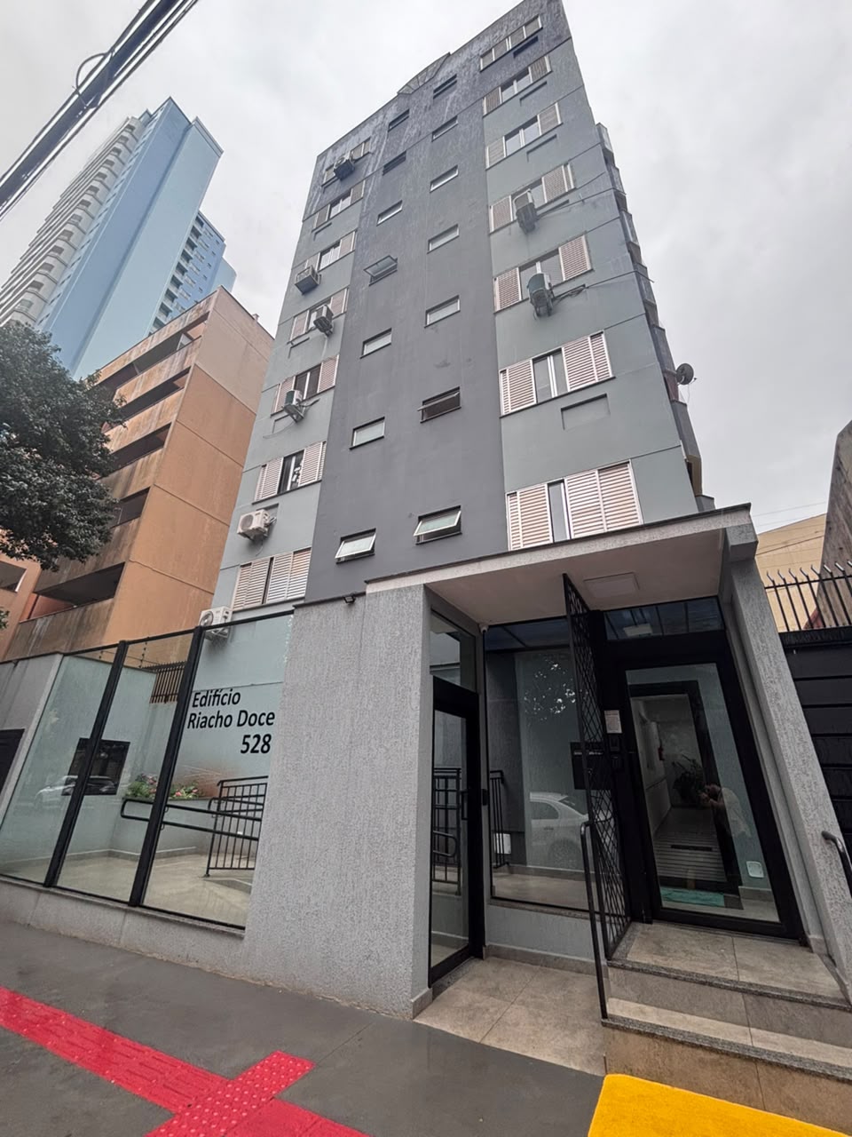 Apartamento 3 Quartos, 140m² e 2 Vagas na Zona 07 - Maringá/PR