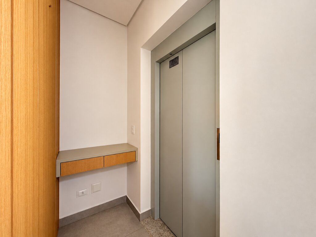 Apartamento com 3 Quartos, 116m² e 2 Vagas na Zona 07 - Maringá/PR