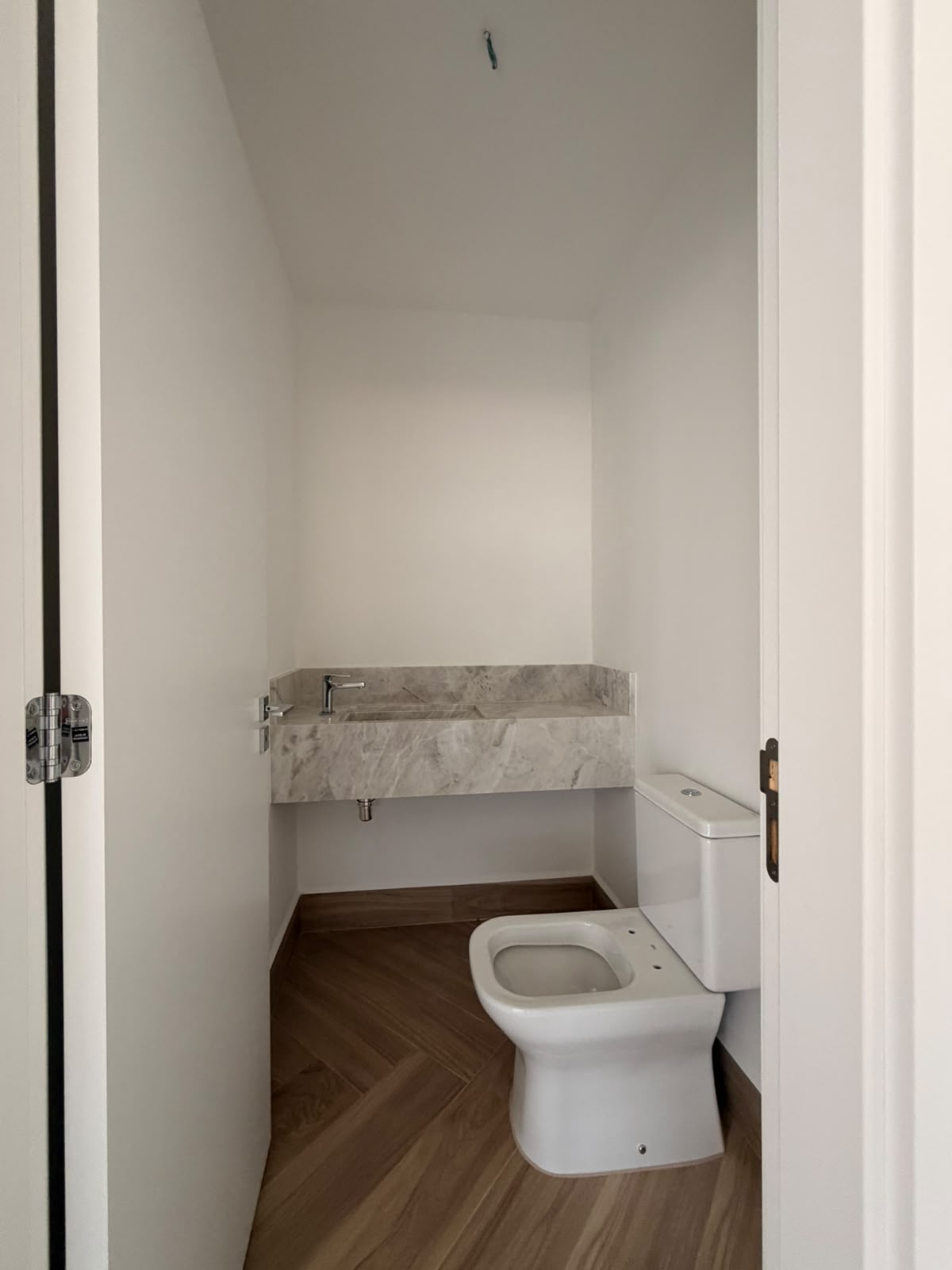 Apartamento com 3 Quartos, 179 m² e 3 Vagas - Zona 01, Maringá/PR