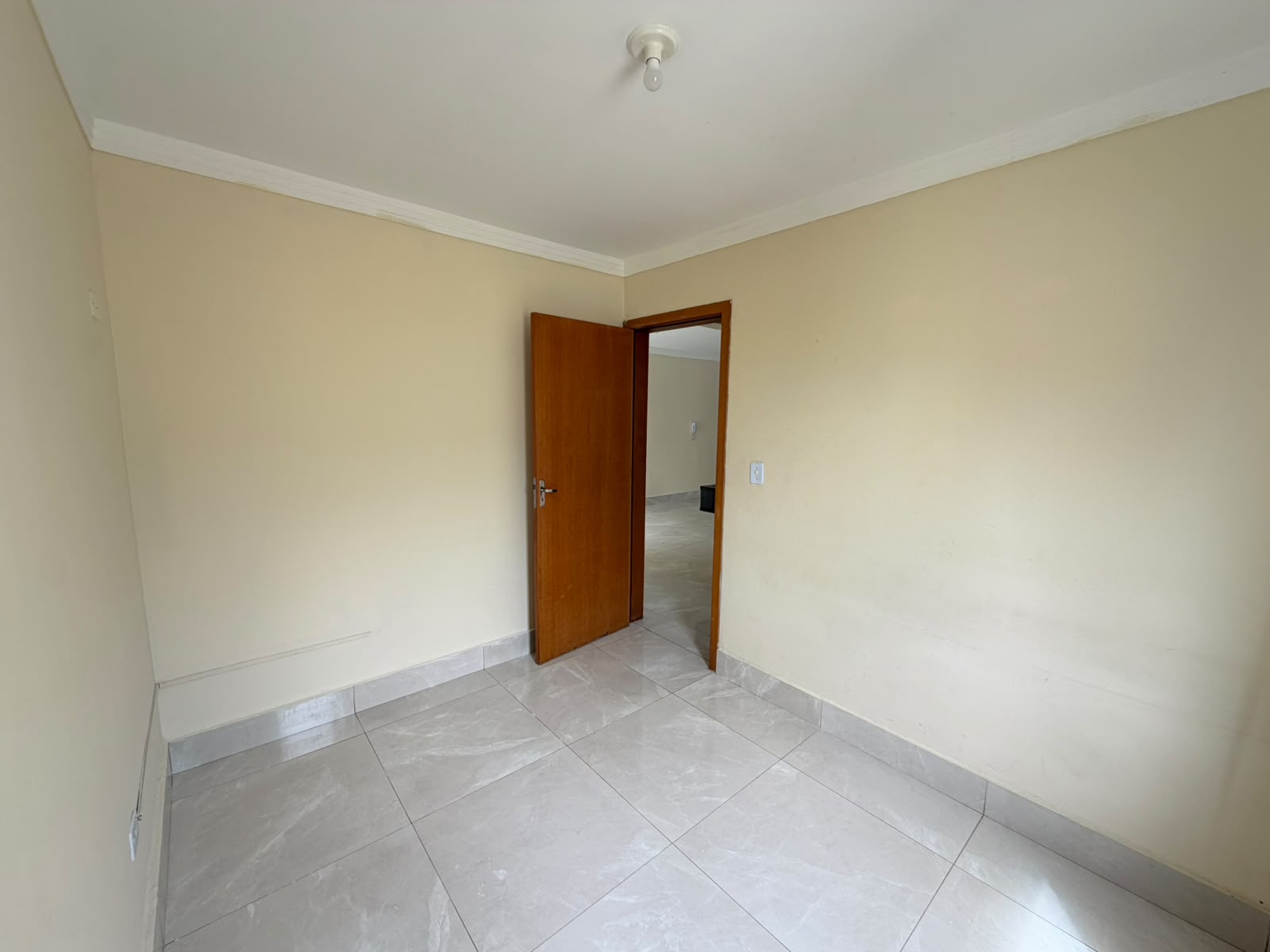Apartamento com 2 Quartos e 46 m² para Alugar - Marialva/PR
