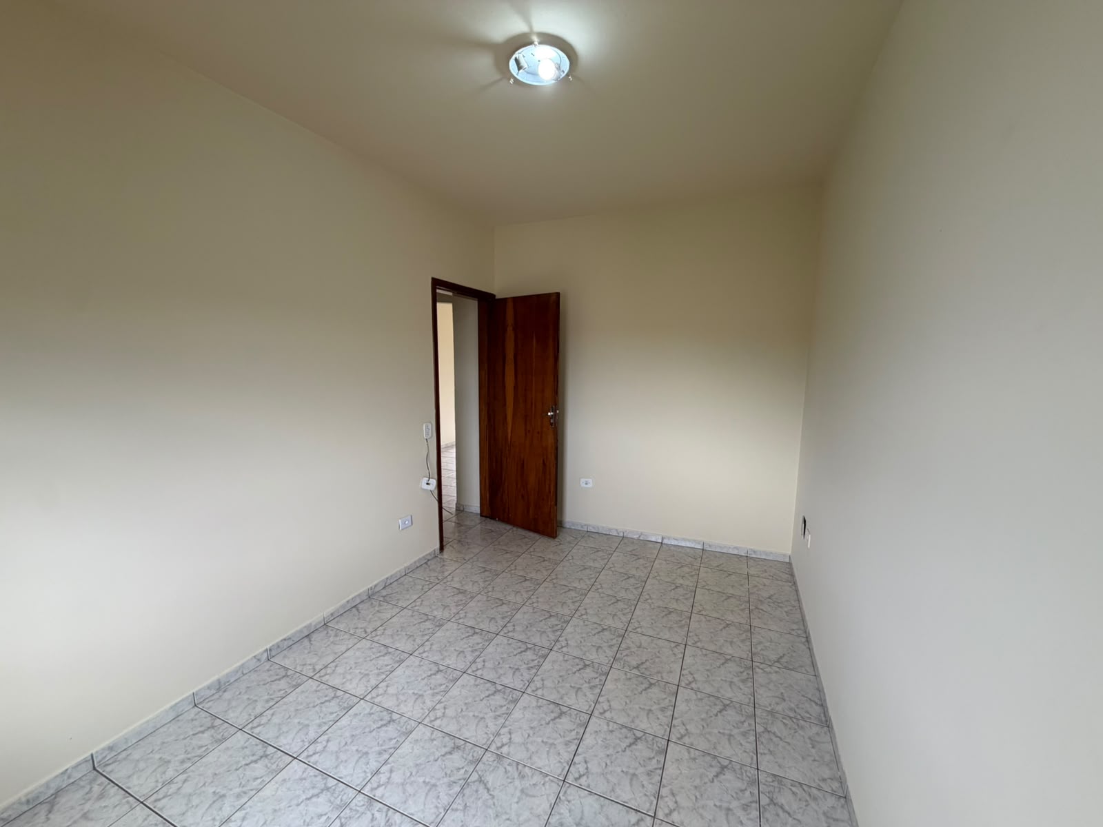 Sobreloja com 4 Quartos e 2 Vagas, 100 m² - Jardim Panorama, Sarandi/PR