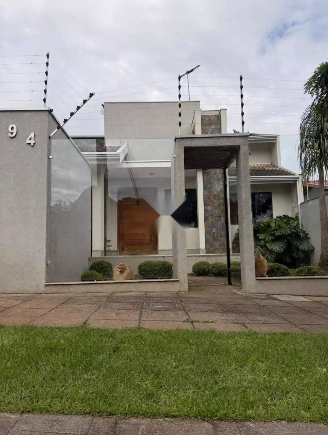 Sobrado com 4 Quartos e 150 m² no Jardim Novo Oásis - Maringá/PR