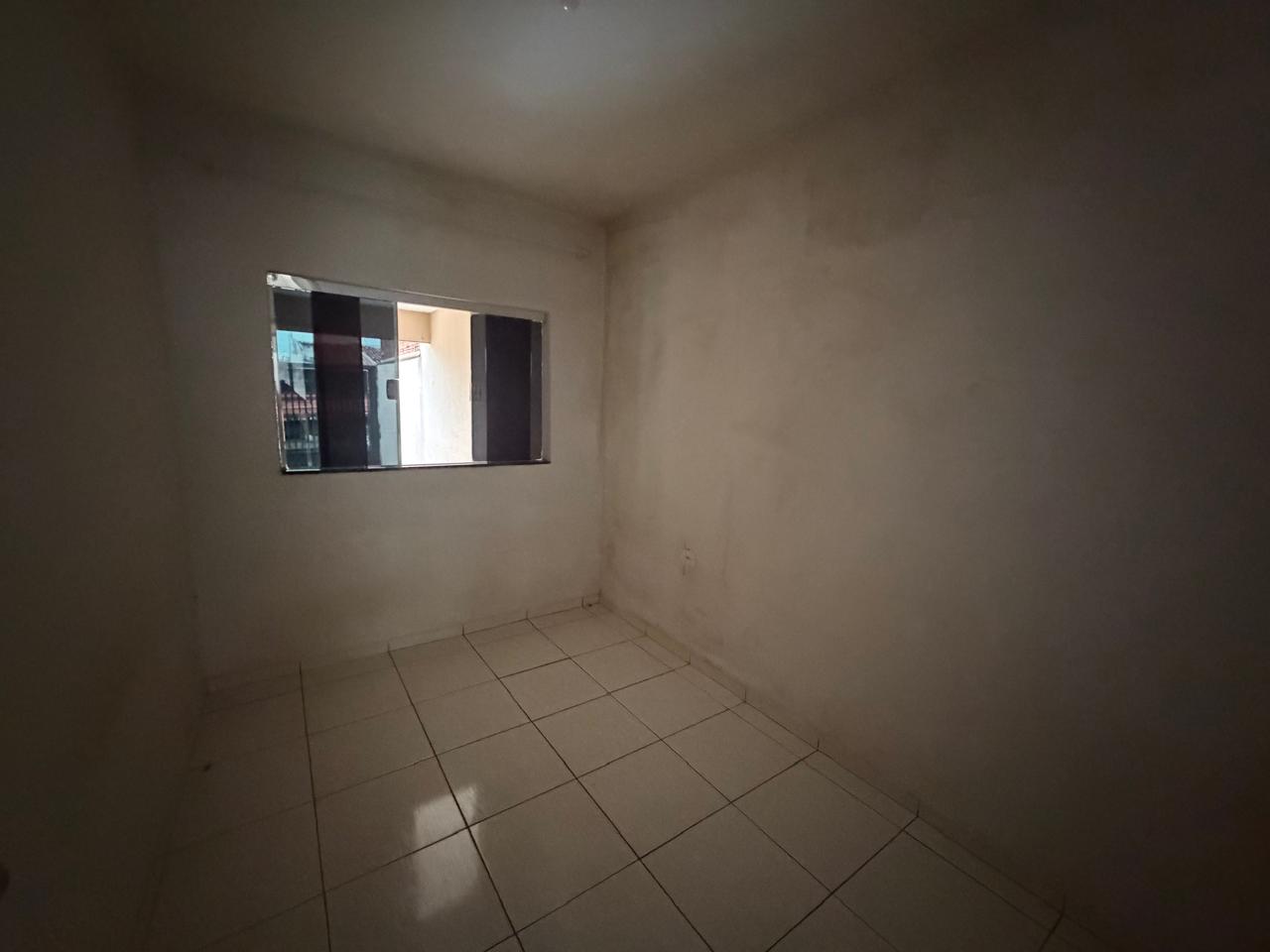 Casa com 2 Quartos, 80 m² e 2 Vagas - Jardim Verão, Sarandi/PR