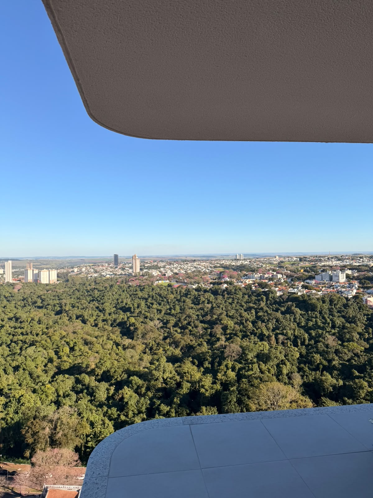 Apartamento com 3 Quartos, 179 m² e 3 Vagas - Zona 01, Maringá/PR